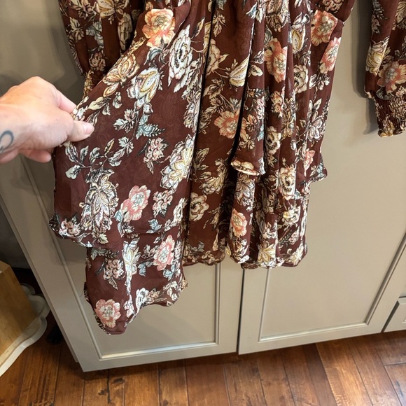 ASTR the label Scarlet Long Sleeve Minidress S. Worn by Kelly Clarkson on tv - Picture 7 of 9